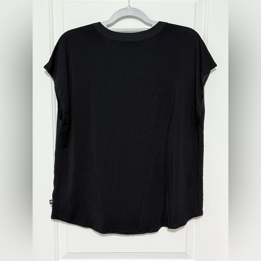 Banana Republic Black V-Neck Blouse - Picture 2 of 9